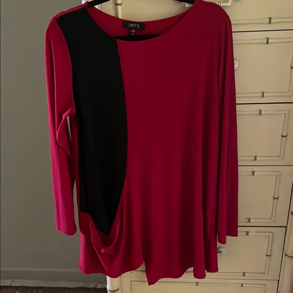 Comfy Red and Black fun design blouse Size L